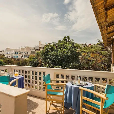 Semiramis Guesthouse Adamantas Exterior photo
