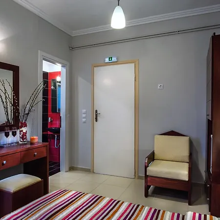 Semiramis Guesthouse Adamantas Exterior photo