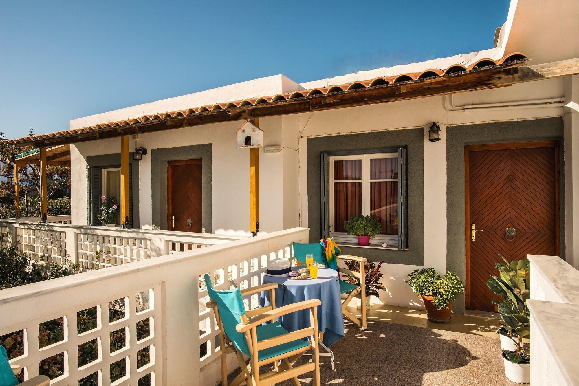 Hotel Semiramis Adamantas (Milos)